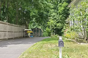 8 Enterprise St, Lisbon, ME 04252 - Photo 3