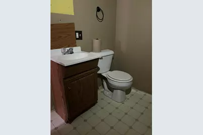 33 Pleasant Street, Calais, ME 04619 - Photo 19