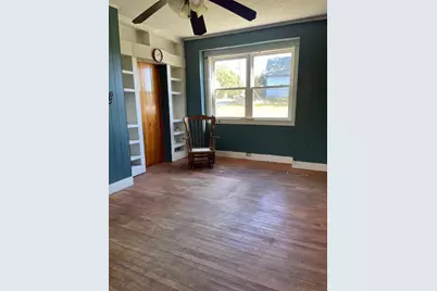 33 Pleasant Street, Calais, ME 04619 - Photo 7