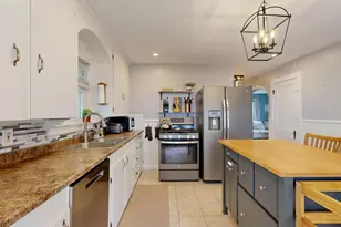 45 Garcelon St, Lewiston, ME 04240 - Photo 11