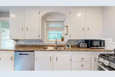 45 Garcelon Street, Lewiston, ME 04240 - Photo 15