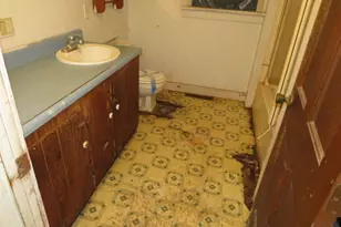 24 S Hillside St, Roxbury, ME 04275 - Photo 9
