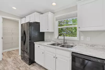 15 Trent Drive, Lisbon, ME 04250 - Photo 5