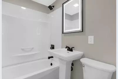 139 Main Street, Rockland, ME 04841 - Photo 11