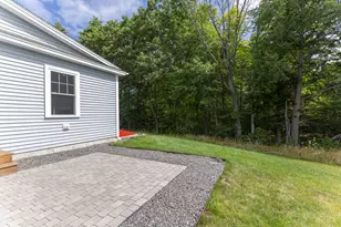 35 Windswept Dr, Gorham, ME 04038 - Photo 7