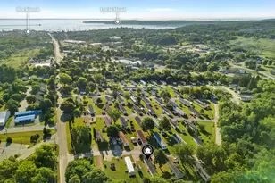 46 Fourth St, Rockland, ME 04841 - Photo 5