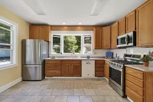 65 High St, Windham, ME 04062 - Photo 7