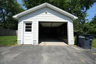 81 Pine St, Old Town, ME 04468 - Photo 5