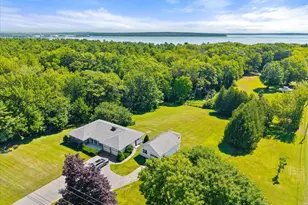 240 W Main St, Searsport, ME 04974 - Photo 27