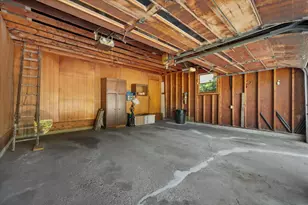 240 W Main St, Searsport, ME 04974 - Photo 17