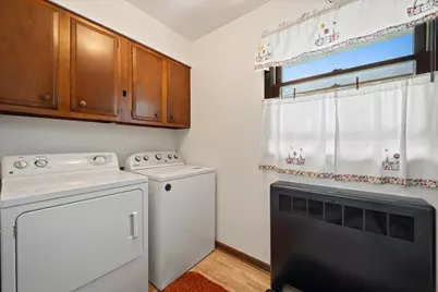 240 W Main Street, Searsport, ME 04974 - Photo 21