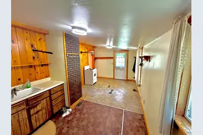 188 Knox Street, Millinocket, ME 04462 - Photo 9