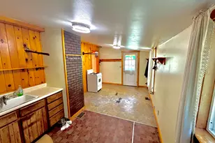 188 Knox St, Millinocket, ME 04462 - Photo 9