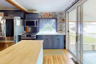 29 Wilson St, Lincoln, ME 04457 - Photo 9