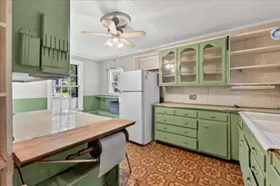 66 High St, Belfast, ME 04915 - Photo 9