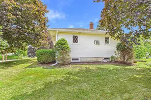 12 Marlboro Ave, Augusta, ME 04330 - Photo 11