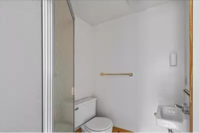 81 W Main Street, Searsport, ME 04974 - Photo 31