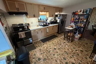 34 Lincoln St, Dexter, ME 04930 - Photo 5