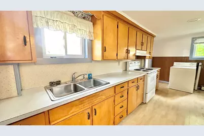 120 Knox Street, Millinocket, ME 04462 - Photo 9