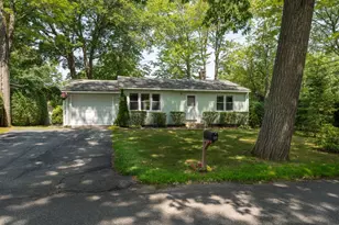 2 Forest Dr, Topsham, ME 04086 - Photo 3