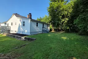 39 Sawyer St, Waterville, ME 04901 - Photo 5