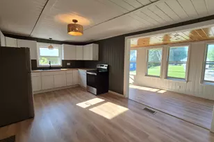 39 Sawyer St, Waterville, ME 04901 - Photo 11