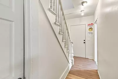 291 Bates Street, Lewiston, ME 04240 - Photo 5