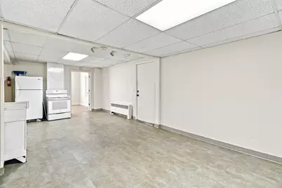 291 Bates Street, Lewiston, ME 04240 - Photo 9