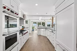 32 Edgewater Rd, Falmouth, ME 04105 - Photo 9