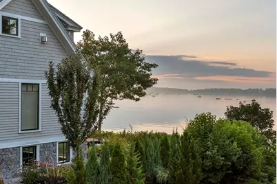 32 Edgewater Road, Falmouth, ME 04105 - Photo 3