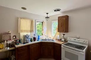 117 Cedar St, Presque Isle, ME 04769 - Photo 9