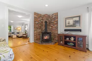 32 Pearl St, Camden, ME 04843 - Photo 11