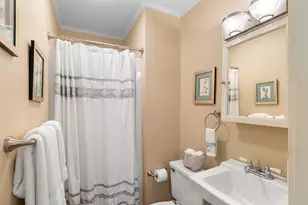 32 Pearl St, Camden, ME 04843 - Photo 43