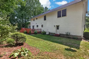 545 Deerfield Dr, Hermon, ME 04401 - Photo 11