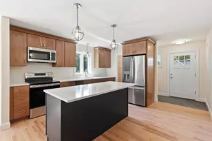 3 Hardwood Ln, Kennebunk, ME 04043 - Photo 3