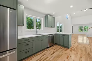 629 Riverside Dr, Augusta, ME 04330 - Photo 7