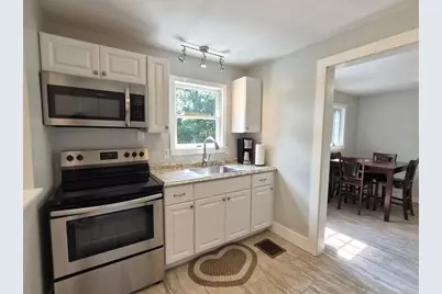 24 Howard Street, Mexico, ME 04257 - Photo 7