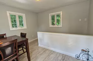 24 Howard St, Mexico, ME 04257 - Photo 15