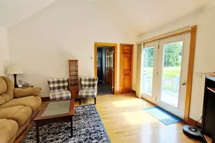 24 Howard St, Mexico, ME 04257 - Photo 9