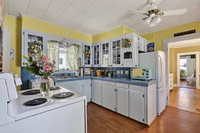 39 Park Street, Paris, ME 04281 - Photo 11