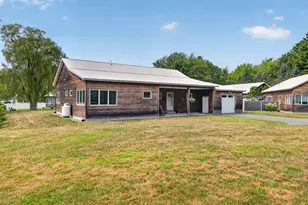 7 Pebble Ln, Kennebunk, ME 04043 - Photo 1