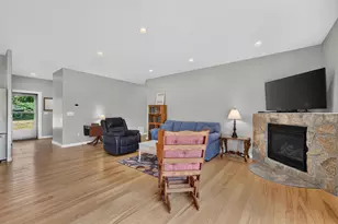 7 Pebble Ln, Kennebunk, ME 04043 - Photo 19