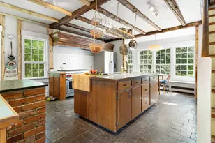 2589 Friendship Rd, Waldoboro, ME 04572 - Photo 9