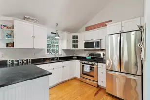 146 Main St, Kennebunkport, ME 04046 - Photo 7
