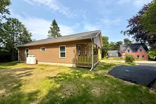 14 Mitchell St, Eastport, ME 04631 - Photo 11
