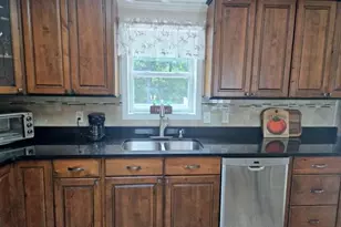 6 Buttercup Cir, Auburn, ME 04210 - Photo 9