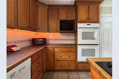 28 Baker Street, Clinton, ME 04927 - Photo 7