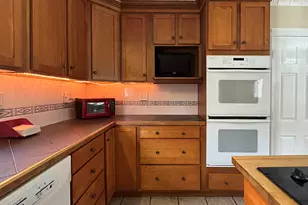 28 Baker St, Clinton, ME 04927 - Photo 7