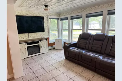 28 Baker Street, Clinton, ME 04927 - Photo 11