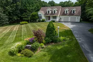 89 Alexander Dr, Gorham, ME 04038 - Photo 1